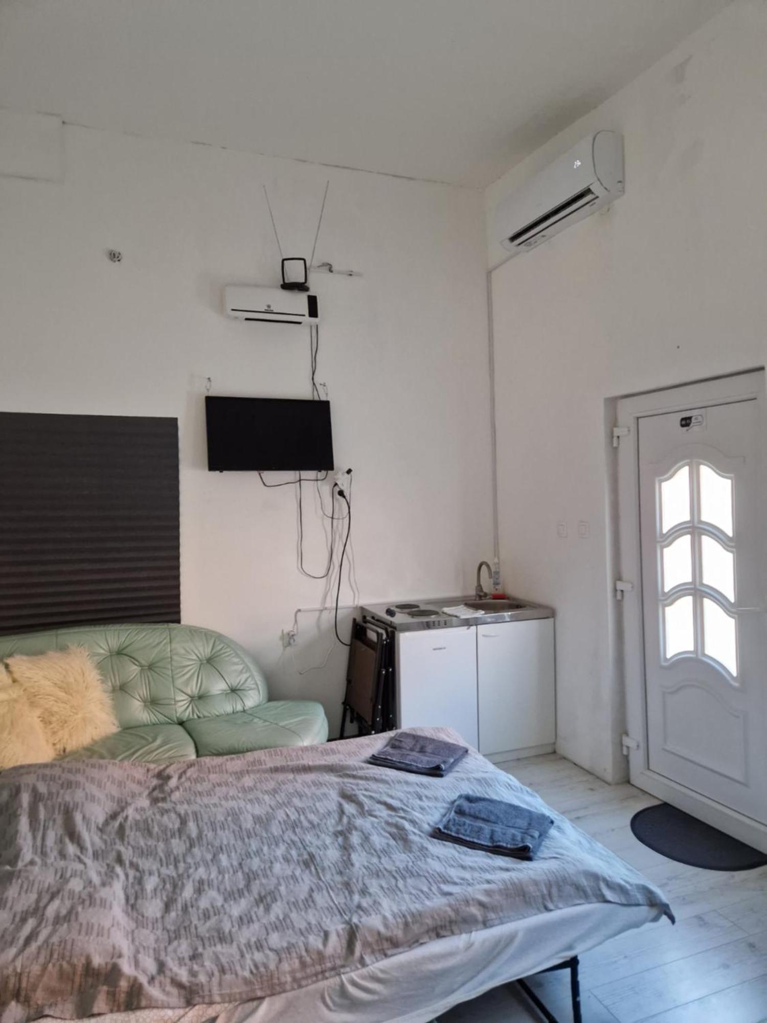 C2 Apartman Siofok Exterior photo